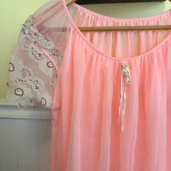 Vintage Pink Sheer Nightgown With Lace Sleeves & Embroidery Details - Picture 8 of 11